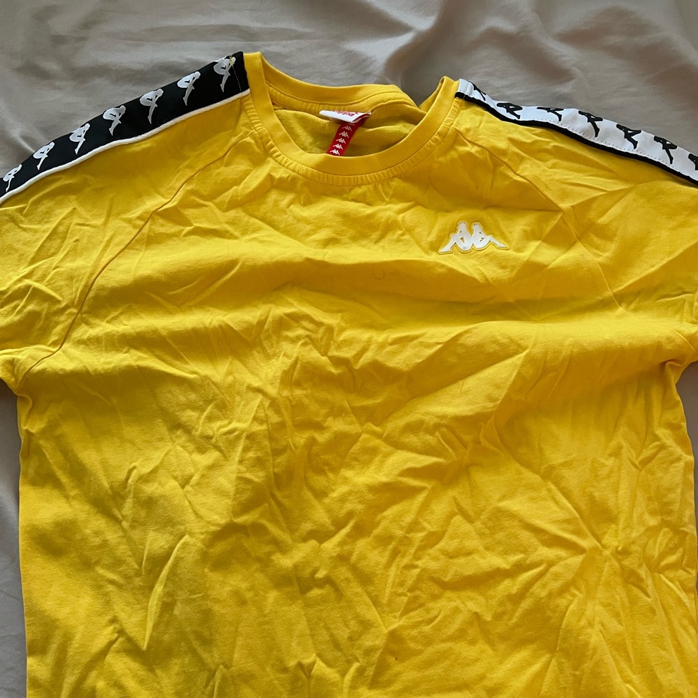 Kappa, yellow t shirt